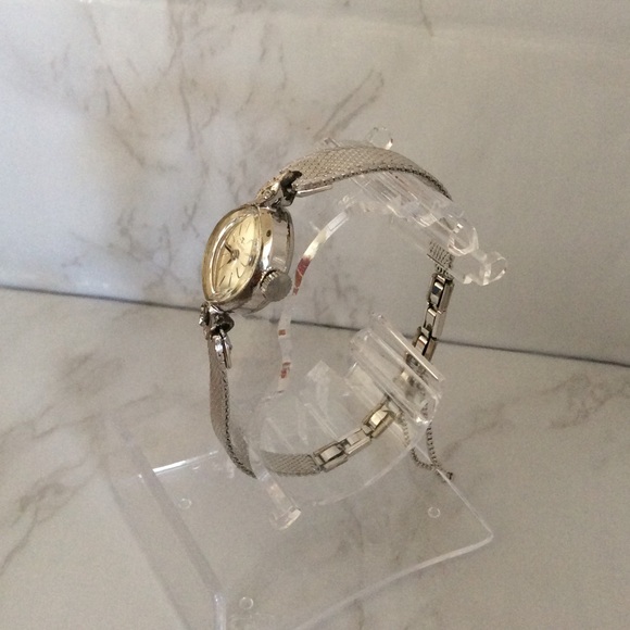 Tissot Vintage Ladies Watch - Picture 4 of 11